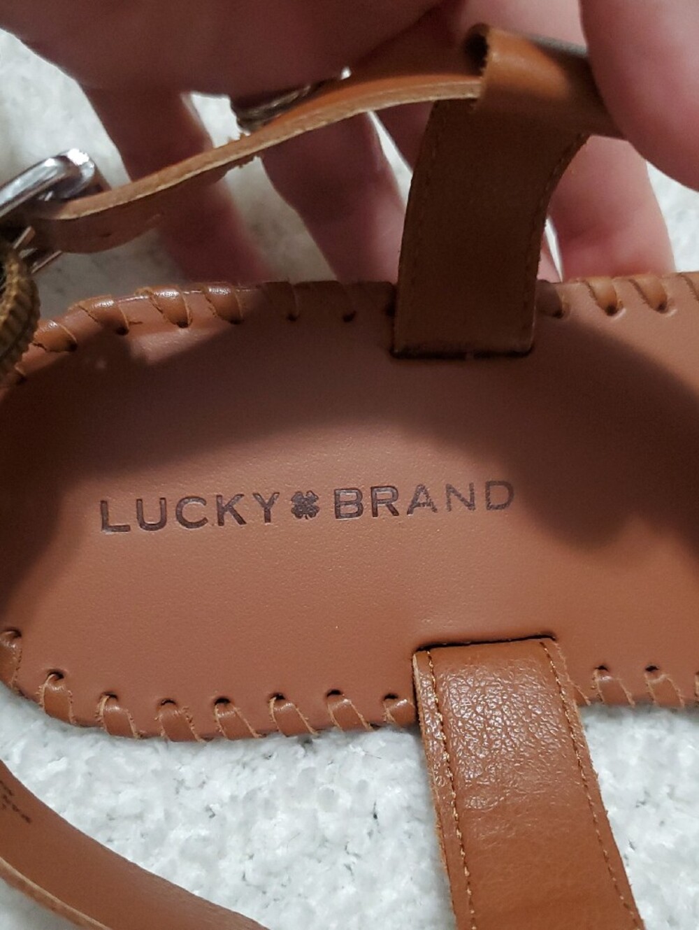 Leather Lucky Brand Zelek Brown Cross-Strap Sandals - Picture 8 of 13